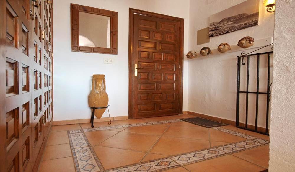 6 Persoons Bungalow Met Gemeenschapelijk Zwembad Бенитачель Экстерьер фото