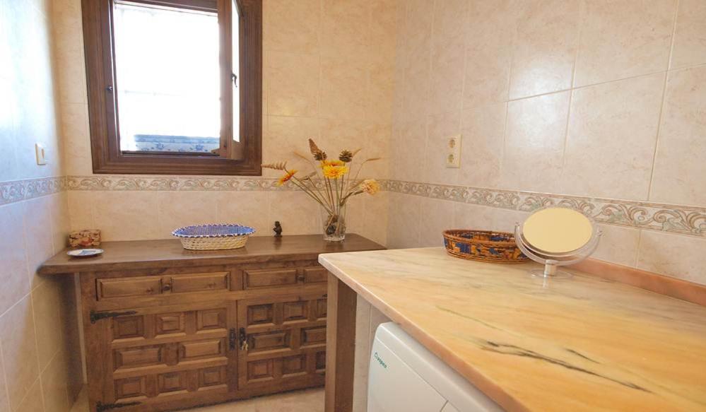 6 Persoons Bungalow Met Gemeenschapelijk Zwembad Бенитачель Экстерьер фото